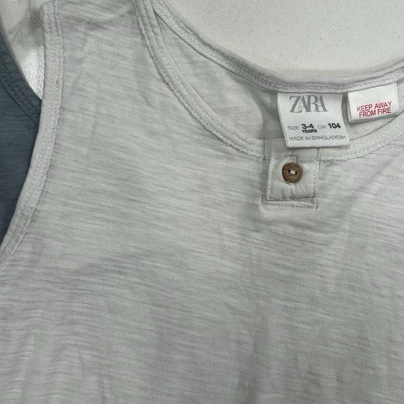 2 for 1 ZARA 3-4yr Boys Tanks - Picture 4 of 6
